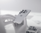 O OnePlus 12 já está disponível nos acabamentos preto e verde. (Fonte da imagem: OnePlus)