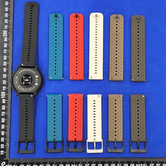 O Suunto Race 2 com várias pulseiras de relógios originais. (Fonte da imagem: Japanese Radio Authority)