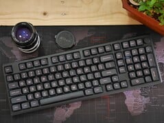 Teclado mecânico sem fio Epomaker Galaxy100.