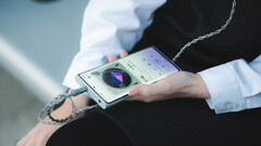 O Moodrop MIAD 01 é lançado como o primeiro celular da marca focada em áudio (Fonte da imagem: Moondrop)