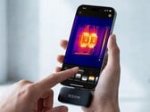 A mais recente câmera de imagem térmica da Rision utiliza a câmera do smartphone para melhorar a qualidade da imagem.