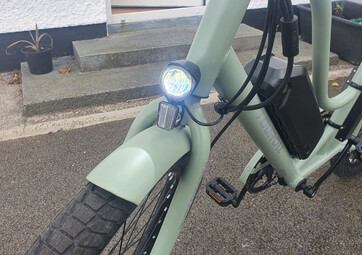 Luzes na frente - teste da e-bike Touroll B2