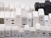 Xiaomi pode seguir Apple e parar de incluir carregadores in-box com seus smartphones. (Fonte da imagem: ChargerLab - editado)