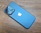 A linha iPhone 16 Pro terá telas maiores, molduras mais finas e câmeras ultra-amplas aprimoradas. (Fonte da imagem: Notebookcheck)