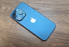A linha iPhone 16 Pro terá telas maiores, molduras mais finas e câmeras ultra-amplas aprimoradas. (Fonte da imagem: Notebookcheck)