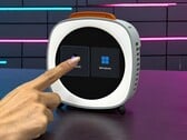 O mini PC para jogos Piston V já está disponível para compra no Kickstarter e vem equipado com 16 GB de memória RAM DDR5 e um potente APU Ryzen AI 9. 