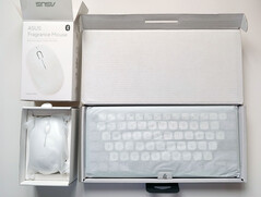 Embalagem aberta. (Fonte da imagem: Notebookcheck)