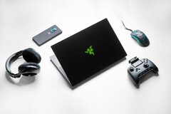 O próximo laptop Blade da Razer será provavelmente alimentado por APUs AMD Cezanne H. (Fonte da imagem: Razer)