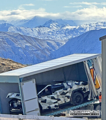 Fotos de espionagem confirmaram que o design do porta-malas do Cybertruck será semelhante ao do Ford F-150. (Fonte da imagem: Cybertruck Owners Club)