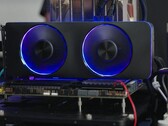 Intel Arc A770 tem o melhor desempenho quando os jogos empregam DirectX 12. (Fonte: Linus Tech Tips)
