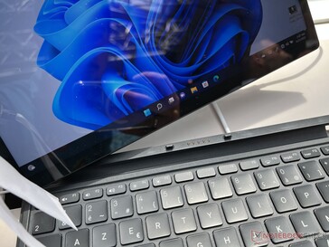 Xiaomi Book S 12.4" hands-on (imagem através do próprio)