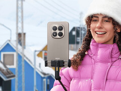 O Redmi Note 15 Pro 5G em sua opção de cor Titanium. (Fonte da imagem: Xiaomi)