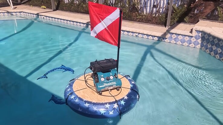 O compressor e os conjuntos de baterias montados em uma 