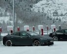 Os Teslas geralmente ficam imóveis no frio extremo, pois simplesmente não carregam até que as baterias se aqueçam. (Fonte da imagem: Forbes)