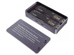 JEYI 586R: Gabinete para dois SSDs rápidos.