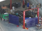 Imagens de drone sobrevoando o Tesla Cybertruck confirmam que os testes de colisão estão, pelo menos parcialmente, em andamento. (Fonte da imagem: @JoeTegtmeyer no X)