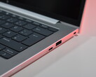 O lado direito do HP EliteBook 8 G1a 14 (fonte da imagem: Benjamin Herzig)