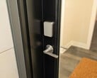 A fechadura Sense Pro destranca automaticamente, graças à tecnologia UWB (Fonte da imagem: Schlage)
