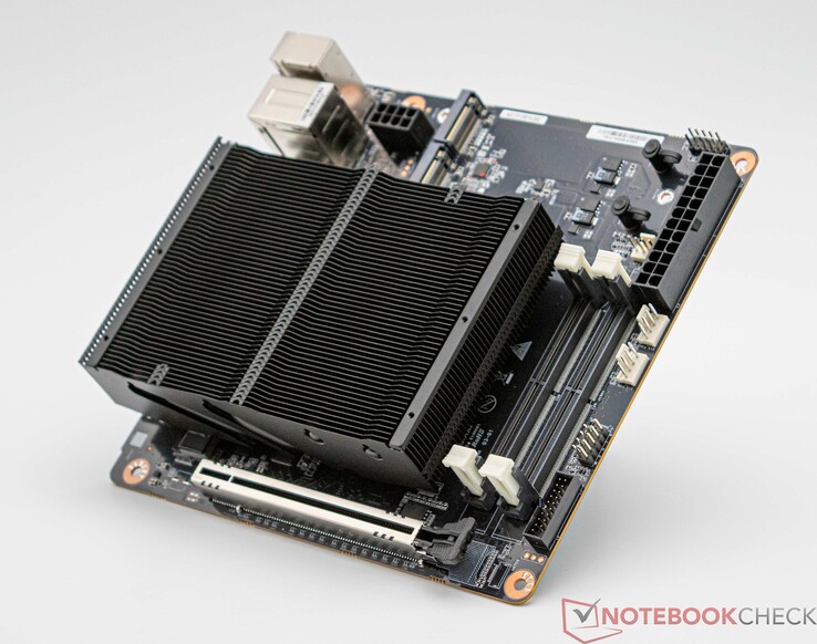 Minisforum BD795i SE