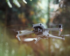 La serie DJI Mini 3 potrebbe arrivare prima della fine del mese, Mavic 3 Cine nella foto. (Fonte: DJI)