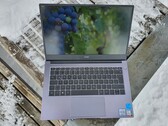 Revisão do laptop Huawei MateBook D 14 (2022): Unibody para iniciantes