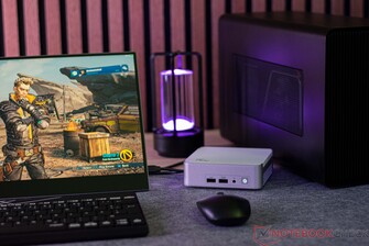 Kit Intel NUC 13 Pro Desk Edition com um Razer Core X e Nvidia GeForce RTX 3060 Ti