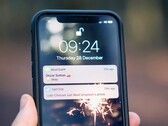 As notificações push permitem a possibilidade de monitorar os usuários de smartphones. (Imagem: Jamie Street)