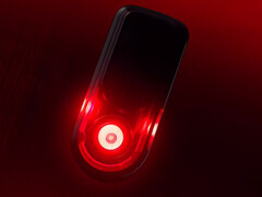 O Garmin Varia RearVue 820 tem certificação IPX7.