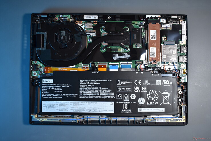 Lenovo ThinkPad T14 Gen 4: interior