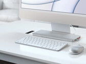 O Satechi USB-C Slim Dock tem uma caixa SSD ao lado de várias portas. (Fonte da imagem: Satechi)