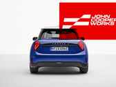 O novo Mini Cooper SE será eventualmente lançado como uma versão John Cooper Works, que promete mais desempenho, diversão e mudanças no estilo. (Fonte da imagem: Mini - editado)