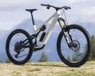 A Canyon Spectral:ON CF 9 é bastante leve e oferece uma forte potência de tração