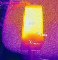 Temperaturas do adaptador de energia (ocioso)
