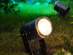 Os Outdoor Spotlights 2 da Govee chegaram ao Reino Unido e serão lançados em breve nos EUA. (Fonte da imagem: Govee)