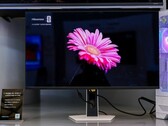 O novo monitor Hisense UX com retroiluminação RGB mini-LED real