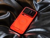 O Xiaomi 18 Pro (Max) global não estará disponível numa edição em vermelho transparente na Europa, mas pode esperar um tom de vermelho diferente.