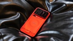 O Xiaomi 18 Pro (Max) global não estará disponível numa edição em vermelho transparente na Europa, mas pode esperar um tom de vermelho diferente.