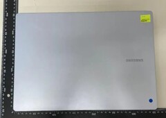 O Samsung Galaxy Book4 Edge será lançado em duas versões (imagem via Naver)