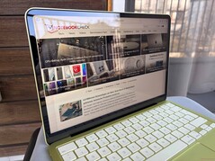 Ao ar livre (dia claro, sem luz solar direta)