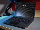 Análise do laptop Lenovo ThinkPad T14 G4 Intel: Atualização do Raptor Lake para a série T