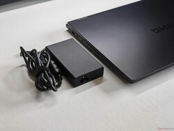 adaptador de energia de 150 watts