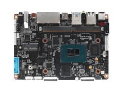 O módulo de computação Intel N100 do Youyeetoo K1 conecta-se à sua placa de suporte por meio de um conector de borda do tipo SO-DIMM