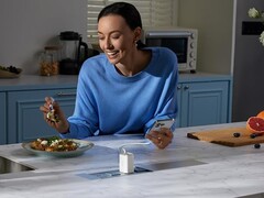 O carregador Anker Nano Charger (35W, cabo USB-C retrátil embutido) (foto) agora está disponível na cor branca (foto). (Fonte da imagem: Anker)