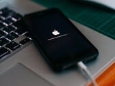 O iOS 26.5.2 traz algumas correções de segurança para os usuários do iPhone