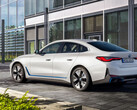 O i4 eDrive40 é o sedan elétrico em massa da BMW (imagem: BMW) 