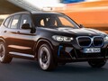 A BMW iX3, um tanto conservadora, poderia ter uma progênie muito mais esportiva com o lendário crachá M em 2023 (Imagem: BMW)