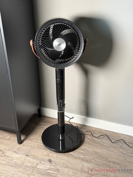 O ventilador Dreo TurboPoly 513S tem um visual chique