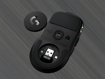 Imagem da parte inferior do mouse para jogos Logitech G Pro X3 Superstrike