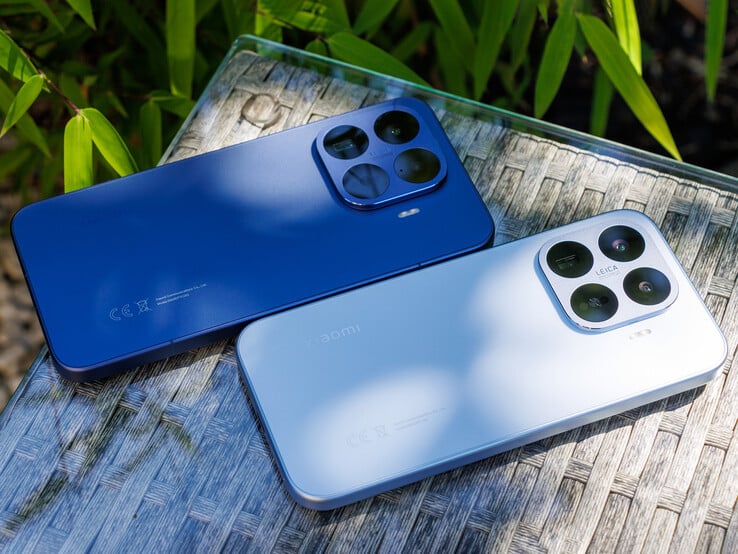 Xiaomi 17T Pro (acima) e Xiaomi 17T