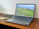 Análise do laptop Dell Inspiron 14 Plus 7440: Abandonando o GeForce RTX para o Intel Arc integrado